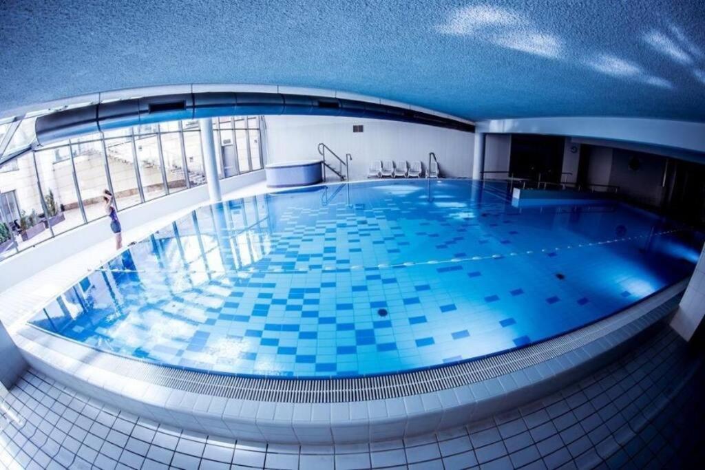 Premium Apartment For Jewish Quarter & Old Town Plus Pool クラクフ エクステリア 写真