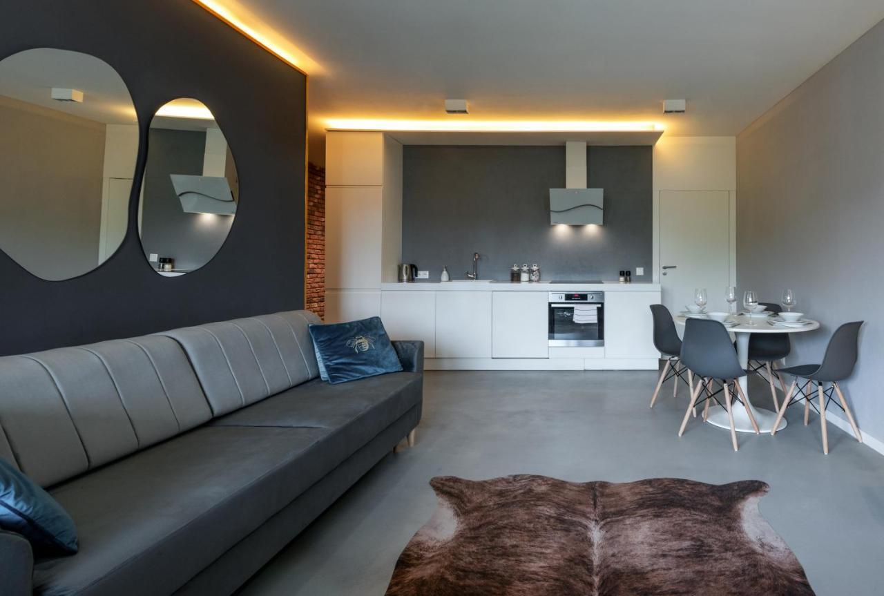 Premium Apartment For Jewish Quarter & Old Town Plus Pool クラクフ エクステリア 写真